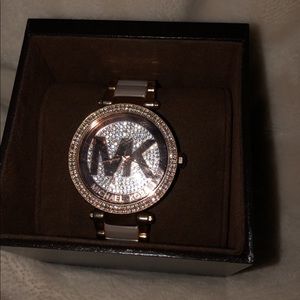 MK watch